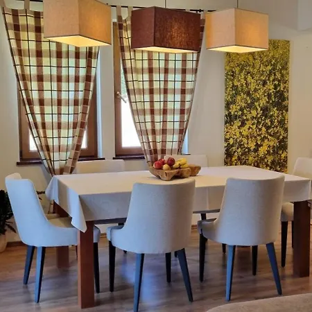 Vikendica Rapkinja Rab Town